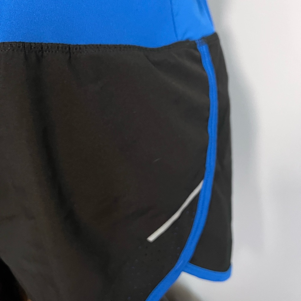 Avia Women's Blue and Black Shorts with sleeveless tank - Picture 3 of 5